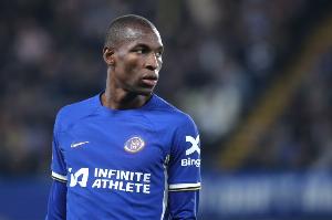 开云官方网站-佐拉：杰克逊已经很出色了，但需提升在狭小空间内处理球的能力