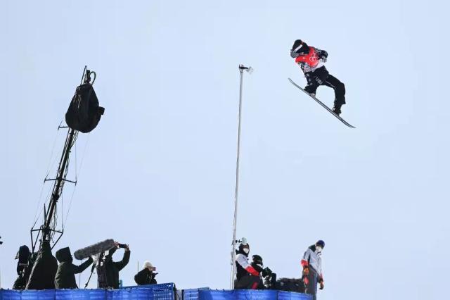 开云电子-【人物】低空飞行！肖恩·怀特：大魔王优雅老去...